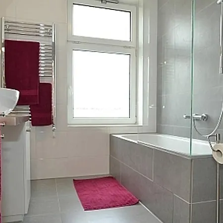 Stylish Maisonette, Prenzlauer Berg, 70m2 *