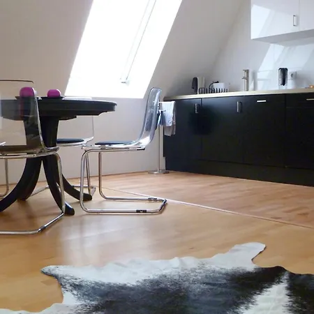 Stylish Maisonette, Prenzlauer Berg, 70m2 * Берлин